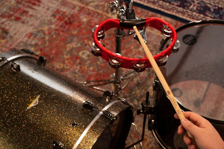 HTMT2R tamburyn meinl czerwony z uchwytem silesia drum 1.jpg