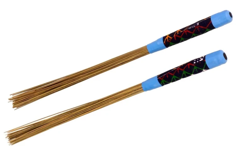 Brushes_Paar_Lendiholz_Typ_Jim_Chapin_ABR892_11zon.webp