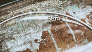 CODE Blast Clear Black Dot 24"